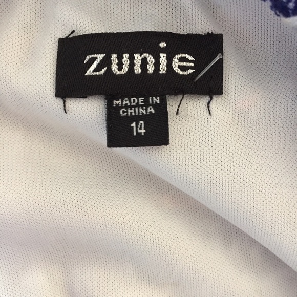 Zunie Fun Print Dress - Picture 3 of 4